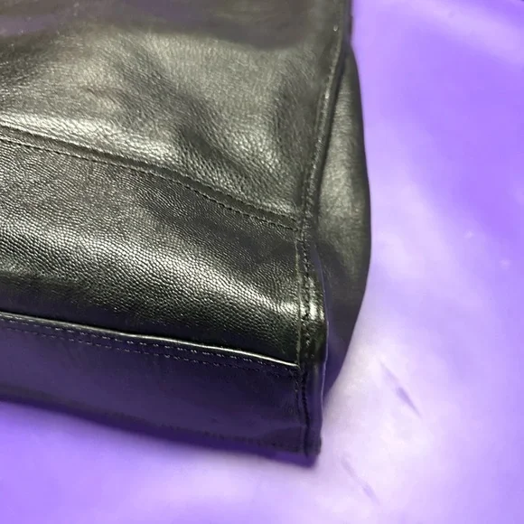 Gorgeous black Cole Haan handbag - Picture 7 of 8